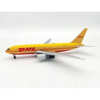 InFlight IF762DHL651 1:200 DHL Boeing 767-200 - Miniature Marvels: Airplane Models & Painted Dice* Airplane Model