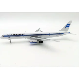 Inflight IF752FI1222 1:200 Iceland Air Boeing 757-28A - Miniature Marvels: Airplane Models & Painted Dice* Airplane Model