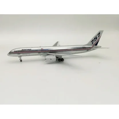 Inflight IF752HOUSE-P 1:200 Boeing House Colors 757-225 - Miniature Marvels: Airplane Models & Painted Dice* Airplane Model