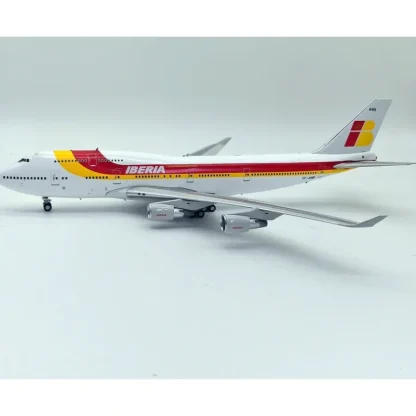 InFlight IF744IB0303 1:200 Iberia Boeing 747-412 TF-AMB - Miniature Marvels: Airplane Models & Painted Dice* Airplane Model