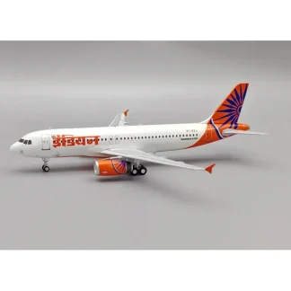 InFlight200 IF320IC1023 Indian Airlines Airbus A320-231 VT-ESF - Miniature Marvels: Airplane Models & Painted Dice* Airplane Model