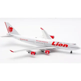 InFlight IF744JT0422 1:200 Lion Boeing 747-200 PK-LHG - Miniature Marvels: Airplane Models & Painted Dice* Airplane Model