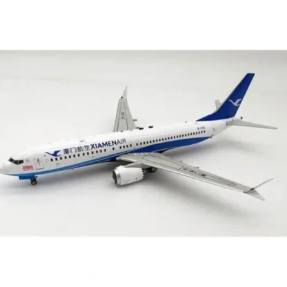InFlight IF737MAXMF002 1:200 Xiamen Air Boeing 737 Max 8 B-1136 - Miniature Marvels: Airplane Models & Painted Dice* Airplane Model