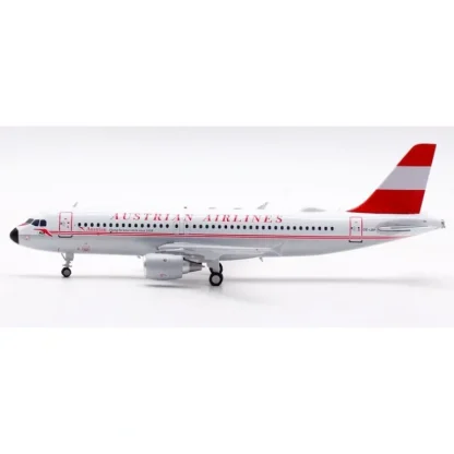Inflight IF320OS0322 1:200 Austrian Airlines Airbus A320-200 - Miniature Marvels: Airplane Models & Painted Dice* Airplane Model