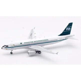 InFlight IF320PK0824 1:200 Aircraft Pakistan International Airlines - PIA Airbus A320-214 AP-BLA - Miniature Marvels: Airplane Models & Painted Dice* Airplane Model