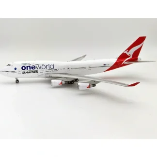 Inflight IF744QA0523 1:200 Qantas One World Boeing 747-400 - Miniature Marvels: Airplane Models & Painted Dice* Airplane Model