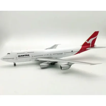 InFlight IF743QF1221 1:200 Qantas Boeing 747-300 - Miniature Marvels: Airplane Models & Painted Dice* Airplane Model