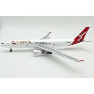 InFlight200 IF333QFA0820 Qantas A330-303 VH-QPJ - Miniature Marvels: Airplane Models & Painted Dice* Airplane Model