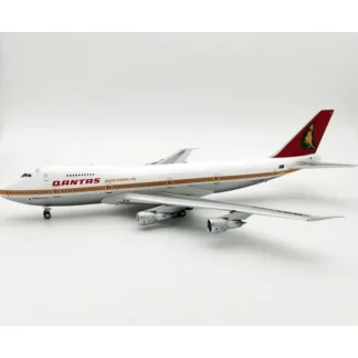 InFlight IF742QF0721P 1:200 Qantas Boeing 747-200 - Miniature Marvels: Airplane Models & Painted Dice* Airplane Model