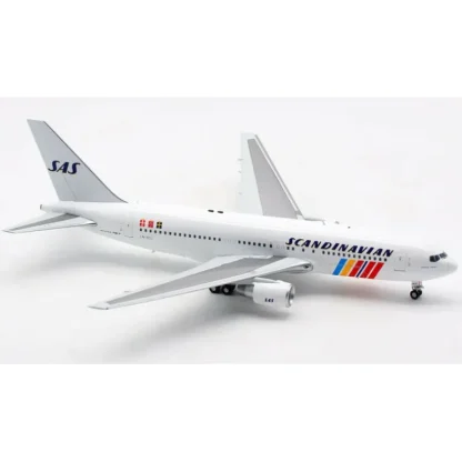 InFlight IF762SK0721 1:200 SAS Boeing 767-200 LN-RCC - Miniature Marvels: Airplane Models & Painted Dice* Airplane Model