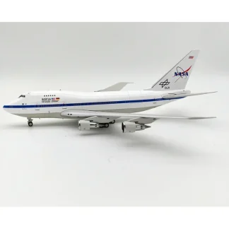 Inflight IF747SPSOFIA02 1:200 NASA Boeing 747SP SOFIA with Key Chain - Miniature Marvels: Airplane Models & Painted Dice* Airplane Model