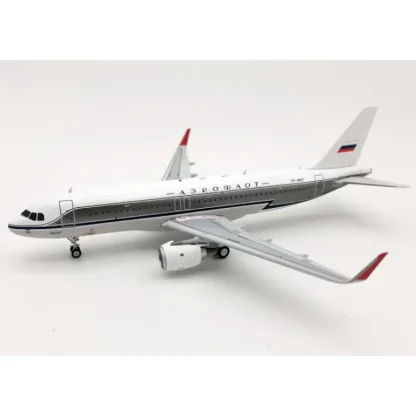 InFlight IF320SU0818 1:200 Aeroflot Airbus A320-200 - Miniature Marvels: Airplane Models & Painted Dice* Airplane Model