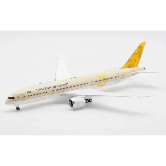 InFlight IF789SV1221 1:200 Saudia Boeing 787-900 HZ-ARE - Miniature Marvels: Airplane Models & Painted Dice* Airplane Model
