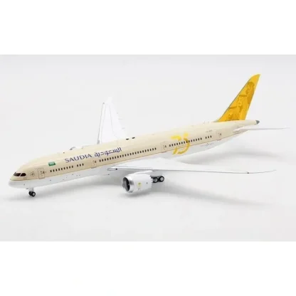 InFlight IF789SV1221 1:200 Saudia Boeing 787-900 HZ-ARE - Miniature Marvels: Airplane Models & Painted Dice* Airplane Model