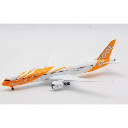 InFlight IF789TR0919 1:200 Scoot Boeing 787-900 9V-OJH - Miniature Marvels: Airplane Models & Painted Dice* Airplane Model