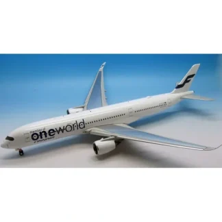 InFlight200 IF3501015U Finnair OneWorld A350-900 Flaps up - Miniature Marvels: Airplane Models & Painted Dice* Airplane Model