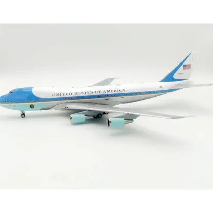 InFlight IFVC230322P 1:200 USAF Air Force One VC-25A 29000 with Key Chain - Miniature Marvels: Airplane Models & Painted Dice* Airplane Model