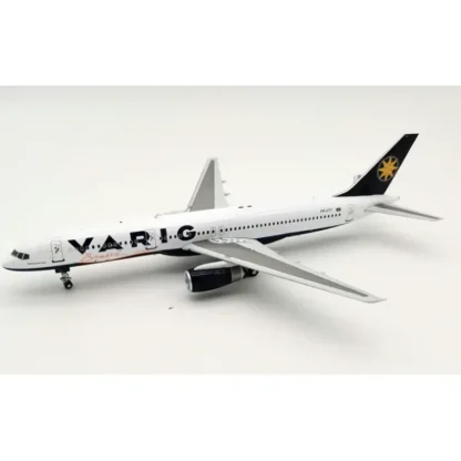 *InFlight IF752VG1220 1:200 Varig Boeing 757-200 PP-VTT - Miniature Marvels: Airplane Models & Painted Dice* Airplane Model