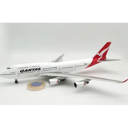 *InFlight QANTAS747FARELL 1:200 Qantas Boeing 747-400 - Miniature Marvels: Airplane Models & Painted Dice* Airplane Model