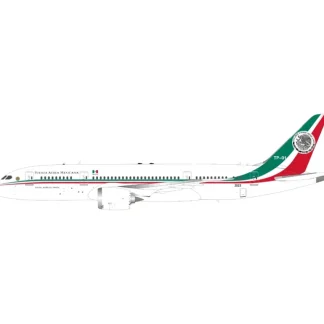 *InFlight/El Aviador EAVMEX 1:200 Fiera Aerea Mexicana Boeing 787-8 - Miniature Marvels: Airplane Models & Painted Dice* Airplane Model