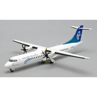 JC Wings 1:200 Air New Zealand ATR 72-500 XX20071 - Miniature Marvels: Airplane Models & Painted Dice* Airplane Model