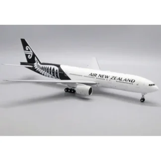 JC Wings 1:200 Air New Zealand Boeing 777-200ER JC20030 - Miniature Marvels: Airplane Models & Painted Dice* Airplane Model