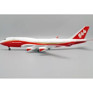 JC Wings 1:200 Global Super Tanker Services Boeing 747-400(BCF) XX20068 - Miniature Marvels: Airplane Models & Painted Dice* Airplane Model
