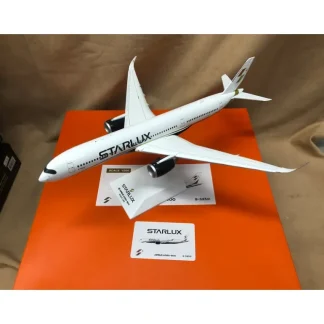 JC Wings 1:200 Starlux Airbus A350-900 EW2359006A (Flaps Down) - Miniature Marvels: Airplane Models & Painted Dice* Airplane Model