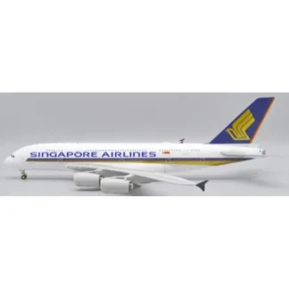 JC Wings EW2388009 1:200 Singapore Airlines Airbus A380 - Miniature Marvels: Airplane Models & Painted Dice* Airplane Model