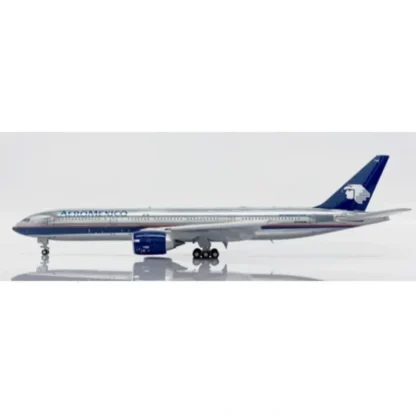 JC Wings JC4AMX0025A 1:400 Aeromexico Boeing 777-200ER N745AM (Flaps Down) - Miniature Marvels: Airplane Models & Painted Dice* Airplane Model