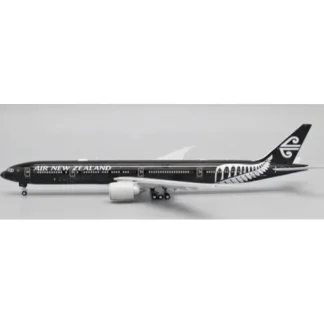 JC Wings JC4ANZ0006 1:400 Air New Zealand Boeing 777-300ER ZK-OKQ "All Blacks" - Miniature Marvels: Airplane Models & Painted Dice* Airplane Model