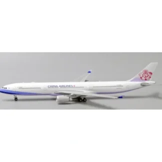 JC Wings JC4CAL193 1:400 China Airlines Airbus A330-300 B-18302 - Miniature Marvels: Airplane Models & Painted Dice* Airplane Model
