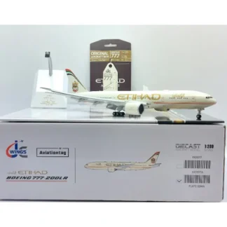 JC Wings JC2ETD0317A 1:200 Etihad Airways B777-200LR A6-LRB (with Limited Edition Aviationtag) (Flaps Down) - Miniature Marvels: Airplane Models & Painted Dice* Airplane Model