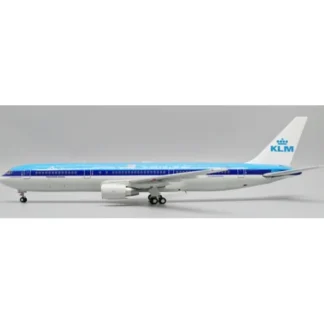 JC Wings JC2KLM0138 1:200 KLM Boeing 767-300ER PH-BZF "The world is just a click away" - Miniature Marvels: Airplane Models & Painted Dice* Airplane Model