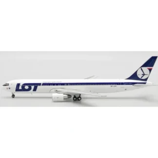 JC Wings JC4LOT0056 1:400 LOT Polish Airlines B767-300ER SP-LPC - Miniature Marvels: Airplane Models & Painted Dice* Airplane Model