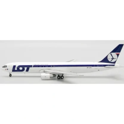 JC Wings JC4LOT0056 1:400 LOT Polish Airlines B767-300ER SP-LPC - Miniature Marvels: Airplane Models & Painted Dice* Airplane Model