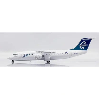 JC Wings JC2NZM0331 1:200 Air New Zealand Link BAe 146-300 ZK-NZL - Miniature Marvels: Airplane Models & Painted Dice* Airplane Model