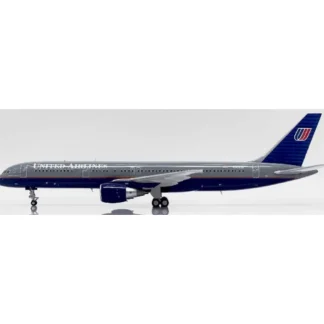 JC Wings JC2UAL0218 XX20218 1:200 United Airlines Boeing 757-200 - Miniature Marvels: Airplane Models & Painted Dice* Airplane Model
