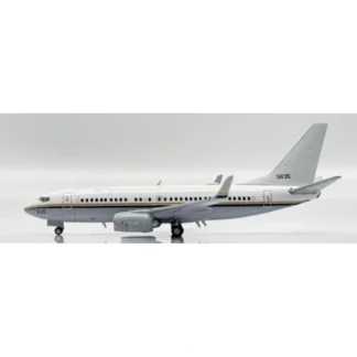 JC Wings JC4USN0074 1:400 US Navy Boeing C-40A Clipper 165835 - Miniature Marvels: Airplane Models & Painted Dice* Airplane Model