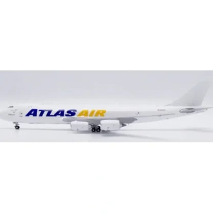 JC Wings XX40147 1:400 Atlas Air Boeing 747-8F "White" N859GT - Miniature Marvels: Airplane Models & Painted Dice* Airplane Model