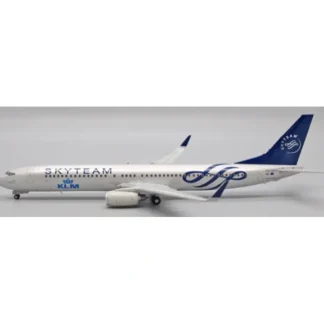 JC Wings XX20146 1:200 KLM Royal Dutch Airlines Boeing 737-900 "Skyteam" PH-BXO - Miniature Marvels: Airplane Models & Painted Dice* Airplane Model