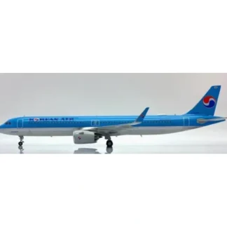 JC Wings XX20308 1:200 Korean Air Airbus A321NEO Reg: HL8509 - Miniature Marvels: Airplane Models & Painted Dice* Airplane Model