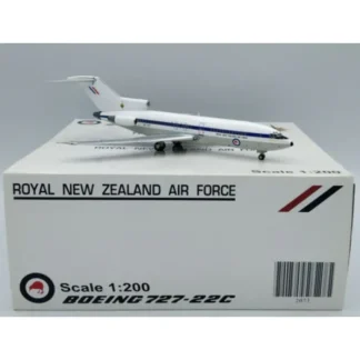 JC Wings XX2073 1:200 Royal New Zealand Air Force Boeing 727-22C - Miniature Marvels: Airplane Models & Painted Dice* Airplane Model