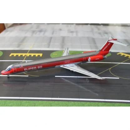 Jet-X JXL071 1:200 Super 80 McDonnell Douglas MD-80 N501MD - Miniature Marvels: Airplane Models & Painted Dice* Airplane Model