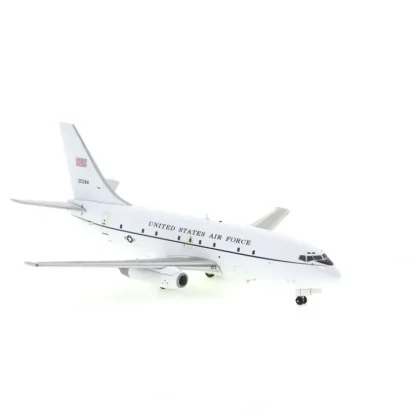 *Jfox JF-737-2-005 1:200 USAF Boeing 737-200 T-34A - Miniature Marvels: Airplane Models & Painted Dice* Airplane Model