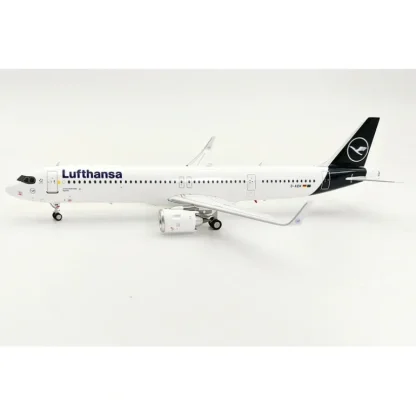 JFox JF-A321-037 1:200 A321-271NX Lufthansa D-AIEM - Miniature Marvels: Airplane Models & Painted Dice* Airplane Model