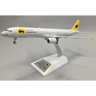 JFox JF-A321-030 A321-231(P2F) Yamato Transport (Spring Japan) JA81YA - Miniature Marvels: Airplane Models & Painted Dice* Airplane Model