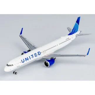 NG 13102 1:400 United Airlines A321neo N44501 - Miniature Marvels: Airplane Models & Painted Dice* Airplane Model