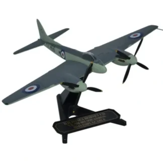 Oxford 72HOR004 de Havilland Sea Hornet F.Mk 20 RNFAA No.801 NAS, VZ708, HMS Implacable - Miniature Marvels: Airplane Models & Painted Dice* Airplane Model