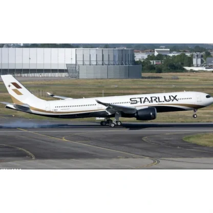 Cheap Pre-Order Phoenix 11928 1:400 Starlux A330-900neo B-58305 - Miniature Marvels: Airplane Models & Painted Dice Airplane Model